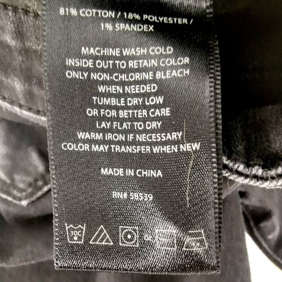 Kut Women's 6S Baby Bootcut Black Soft Jeans - Picture 13 of 14